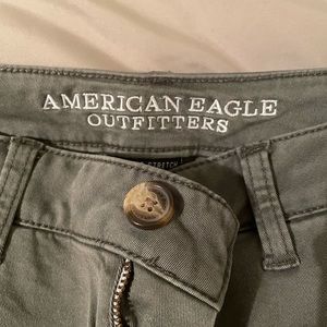 American Eagle pants - 6 short - mid-rise - olive green